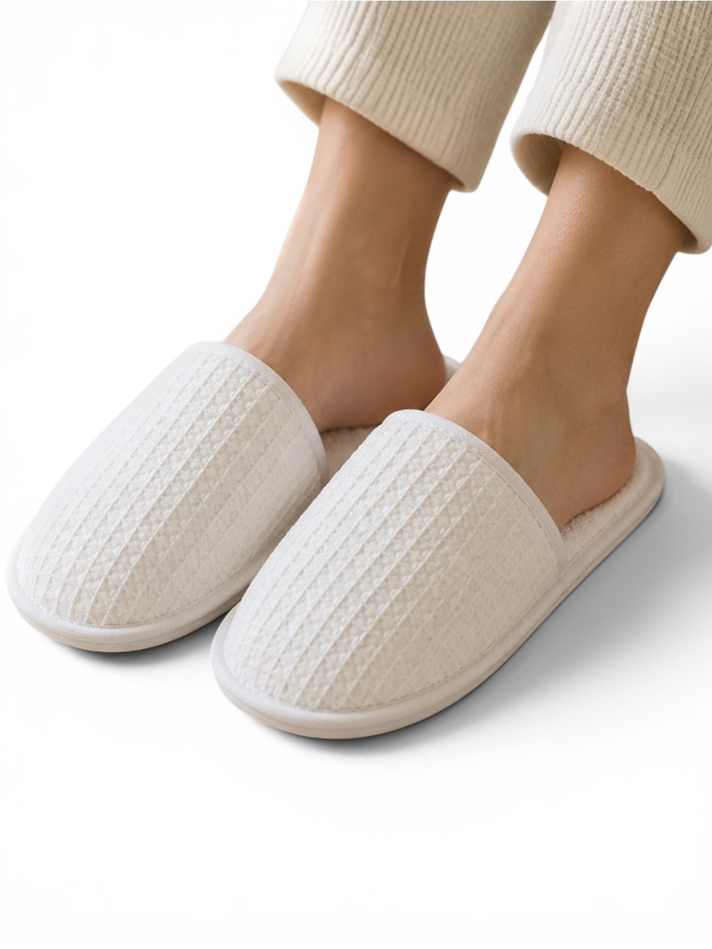 NWT Nordstrom White Spa Slippers Waffle Texture House Shoes Size Medium 8 Cozy